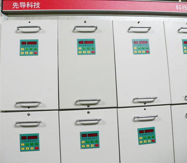 多路充放电机
